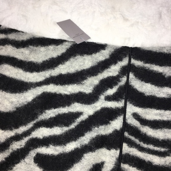 Ann Taylor Wool Zebra Print Skirt NWT Size 2P - Picture 3 of 8